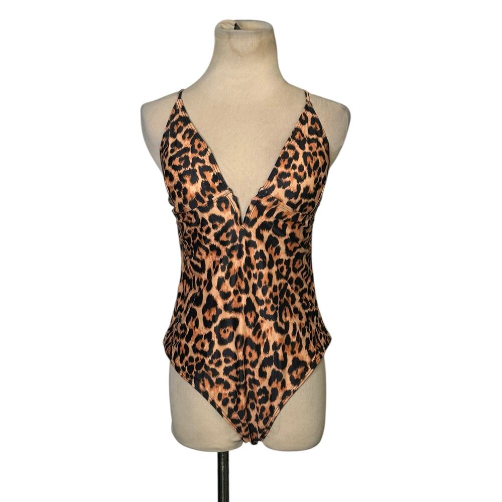 Leopard Print Criss Cross One Piece Swimsuit size Large